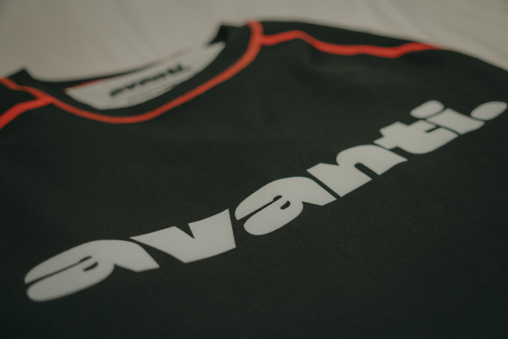 avanti. Hunter Core Rashguard